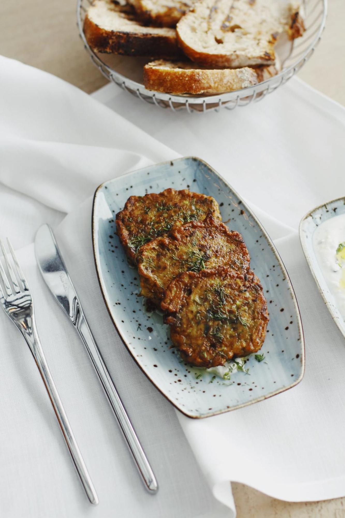 10 Karakoy Hotell Istanbul Eksteriør bilde Potato pancakes
