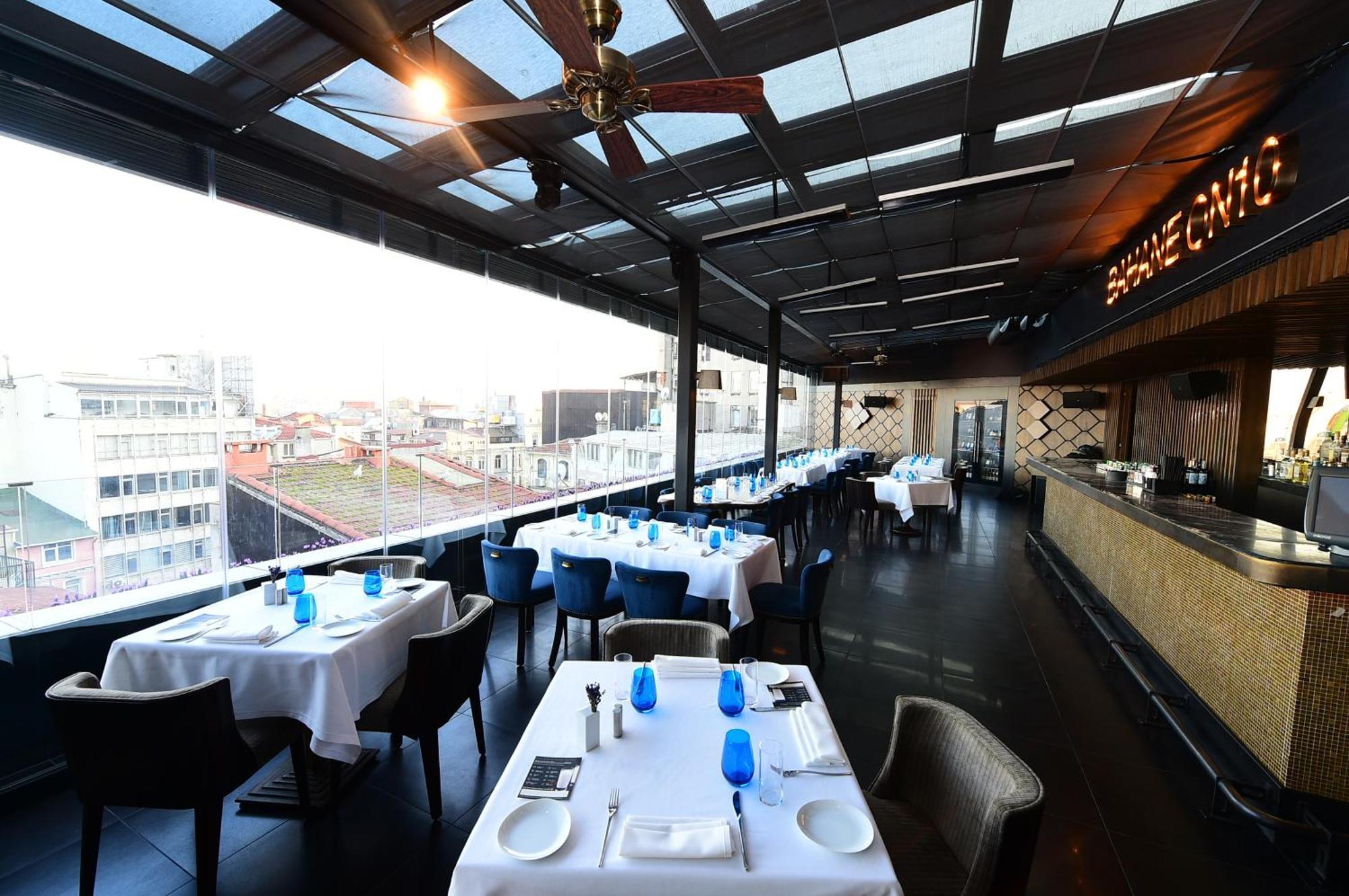 10 Karakoy Hotell Istanbul Eksteriør bilde The restaurant